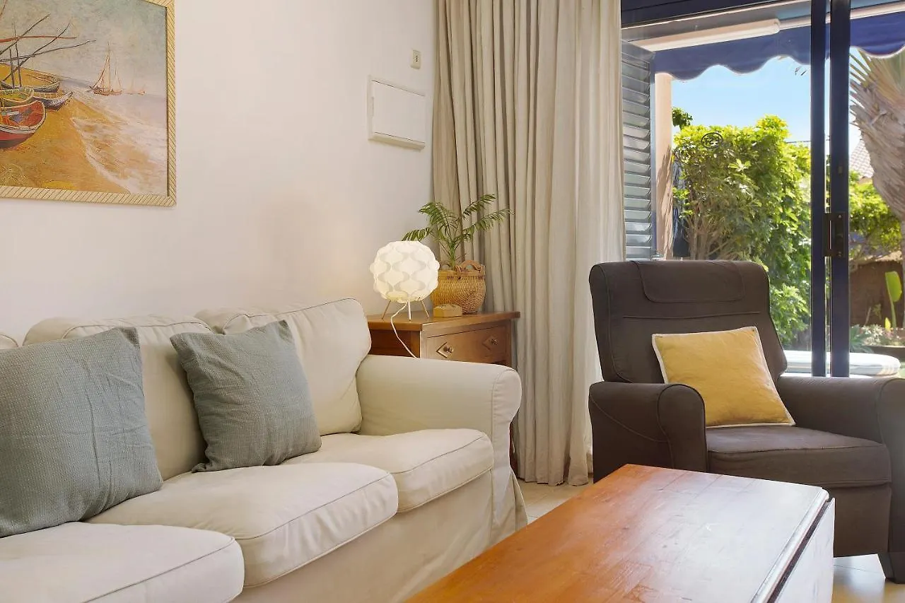 Free Airport Shuttle And Parking Villa San Bartolome de Tirajana