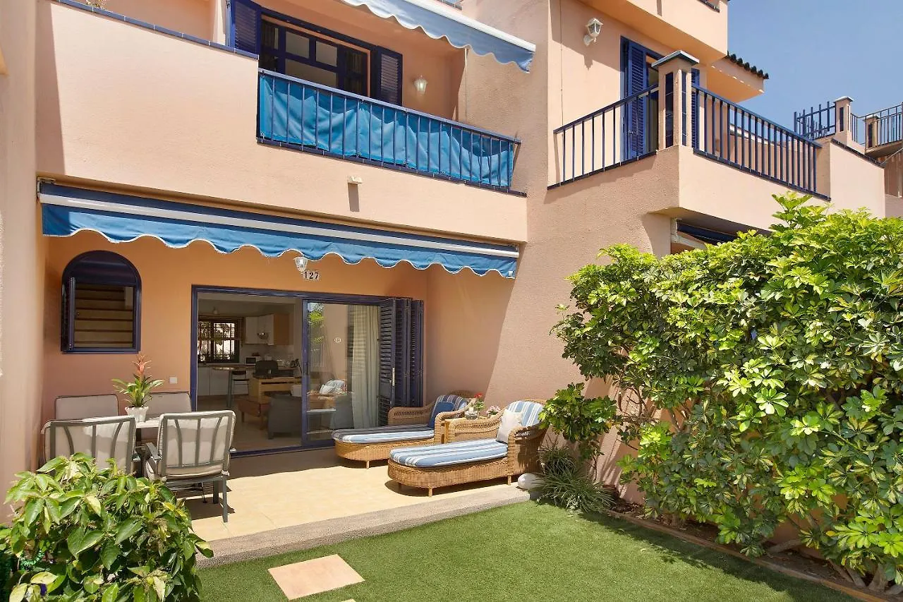 Free Airport Shuttle And Parking Villa San Bartolome de Tirajana  Spain