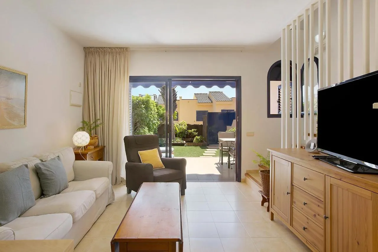 Free Airport Shuttle And Parking Villa San Bartolome de Tirajana